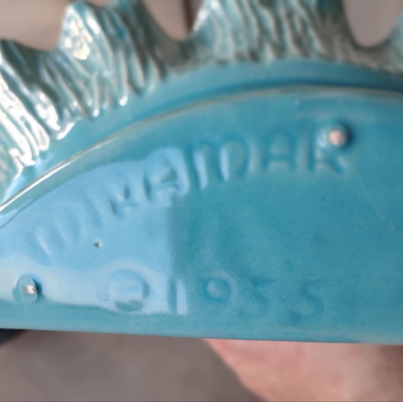 Set of Miramar Of California, Vintage Mid - Century Ceramic Planters - Picture 8 of 10